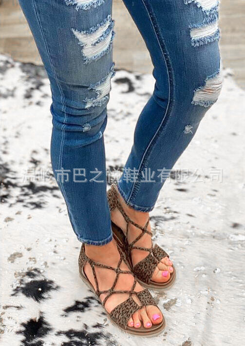 2020 cross border Large Size New Amazon leopard sandals women's cross border anti slip popular wish flat sandals