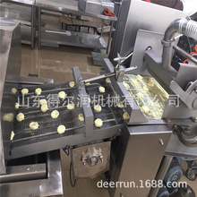 乳山鱼饼油炸机设备 鱼香虾饼上浆油炸流水线 自动成型裹涂刮渣