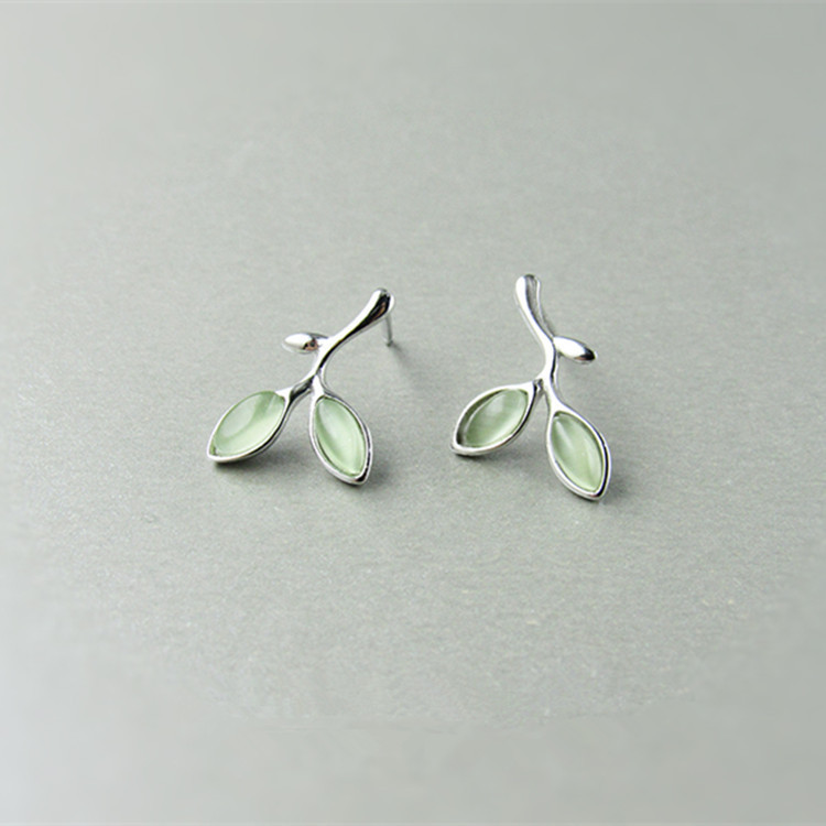 Simple Green Opal Leaf Earrings display picture 7