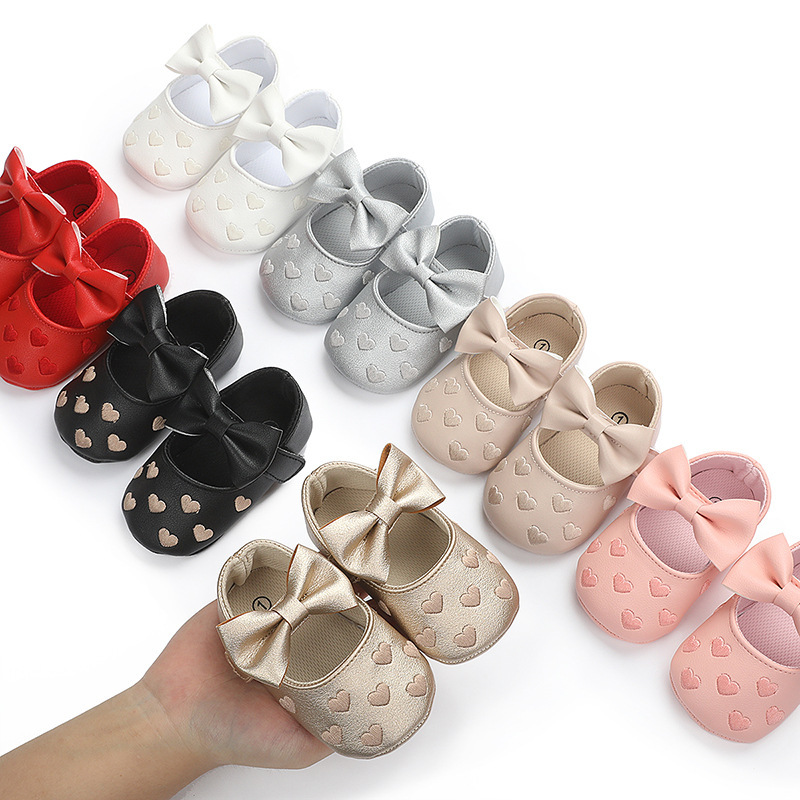 0-1 years old one heart baby shoes toddler shoes baby shoes soft bottom baby shoes one-piece delivery