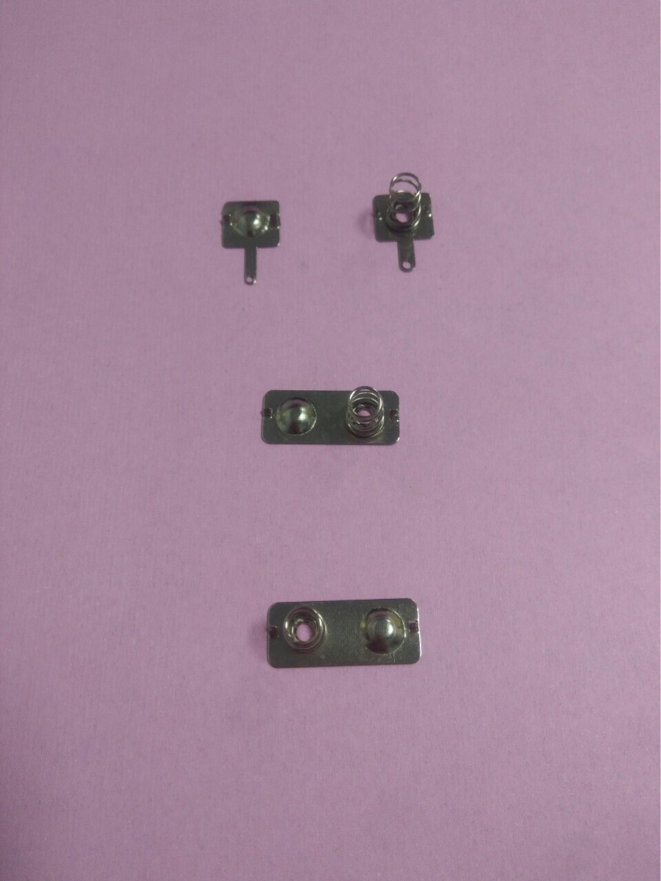 体温枪电池片 额温枪电池片电池五金配件5号电池片 7号电池片