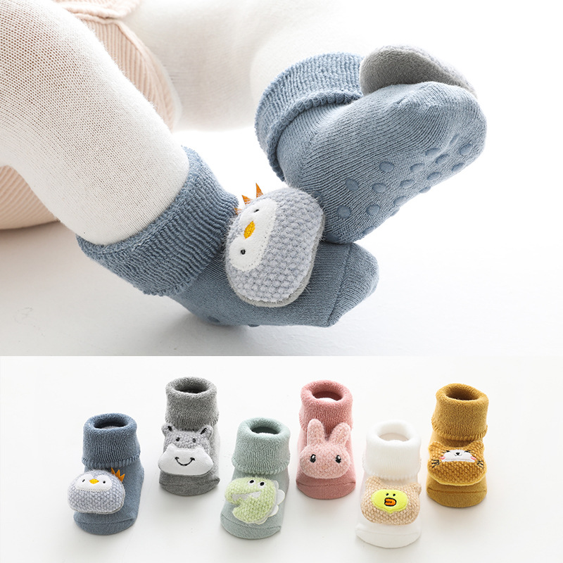 20 calcetines de bebé de invierno Muñeca de dibujos animados Bebé antideslizante forrado de lana gruesa Terry Calcetines de media pantorrilla