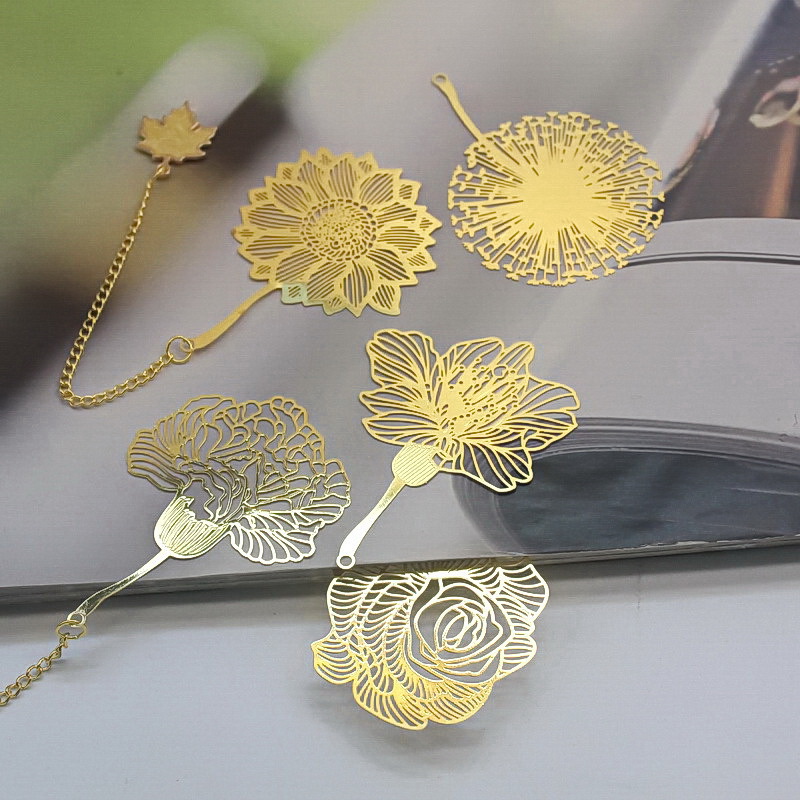 Leaf Pattern Fashion Brass  Gift Hollow Tassel Bookmark