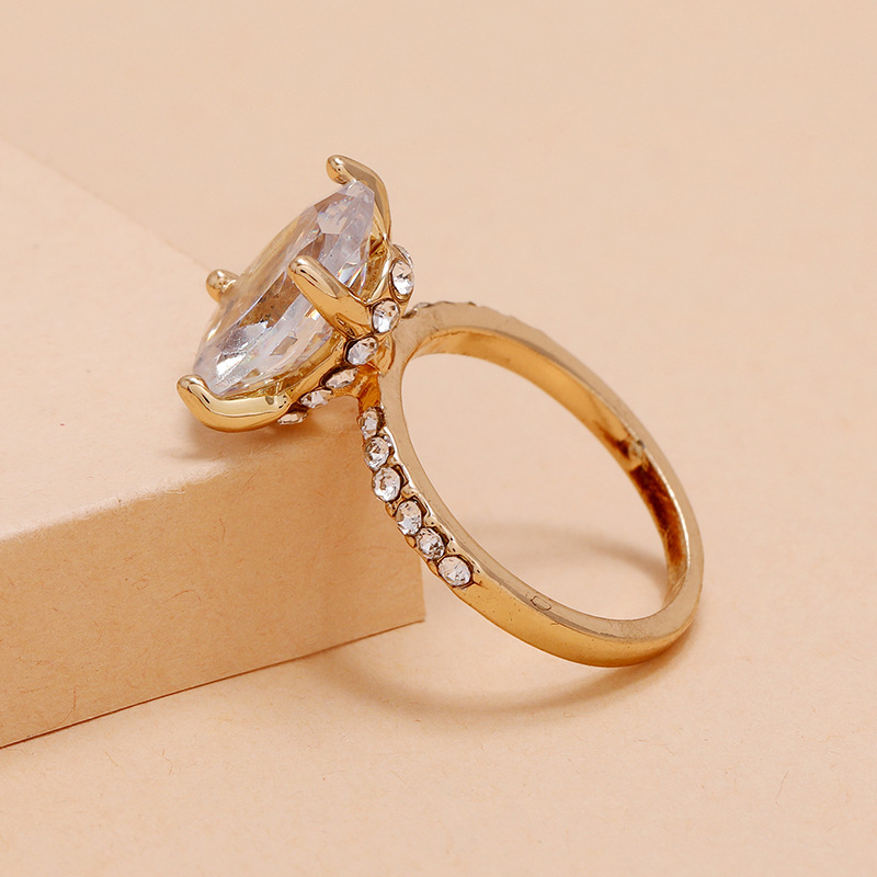 Fashion Creativity Hot Sale Diamond Ring New Trend Oval Rhinestone Joint Ring Wholesale Nihaojewelry display picture 5