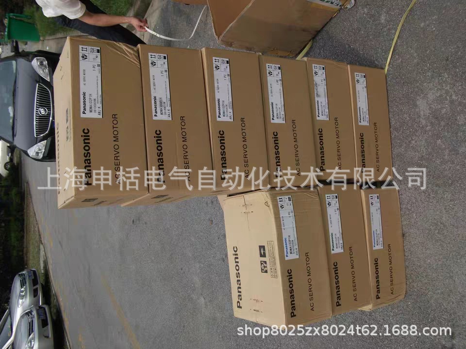 MSMA011A1E/A松下伺服电机全新原装质保一年库存余货特价出售包邮