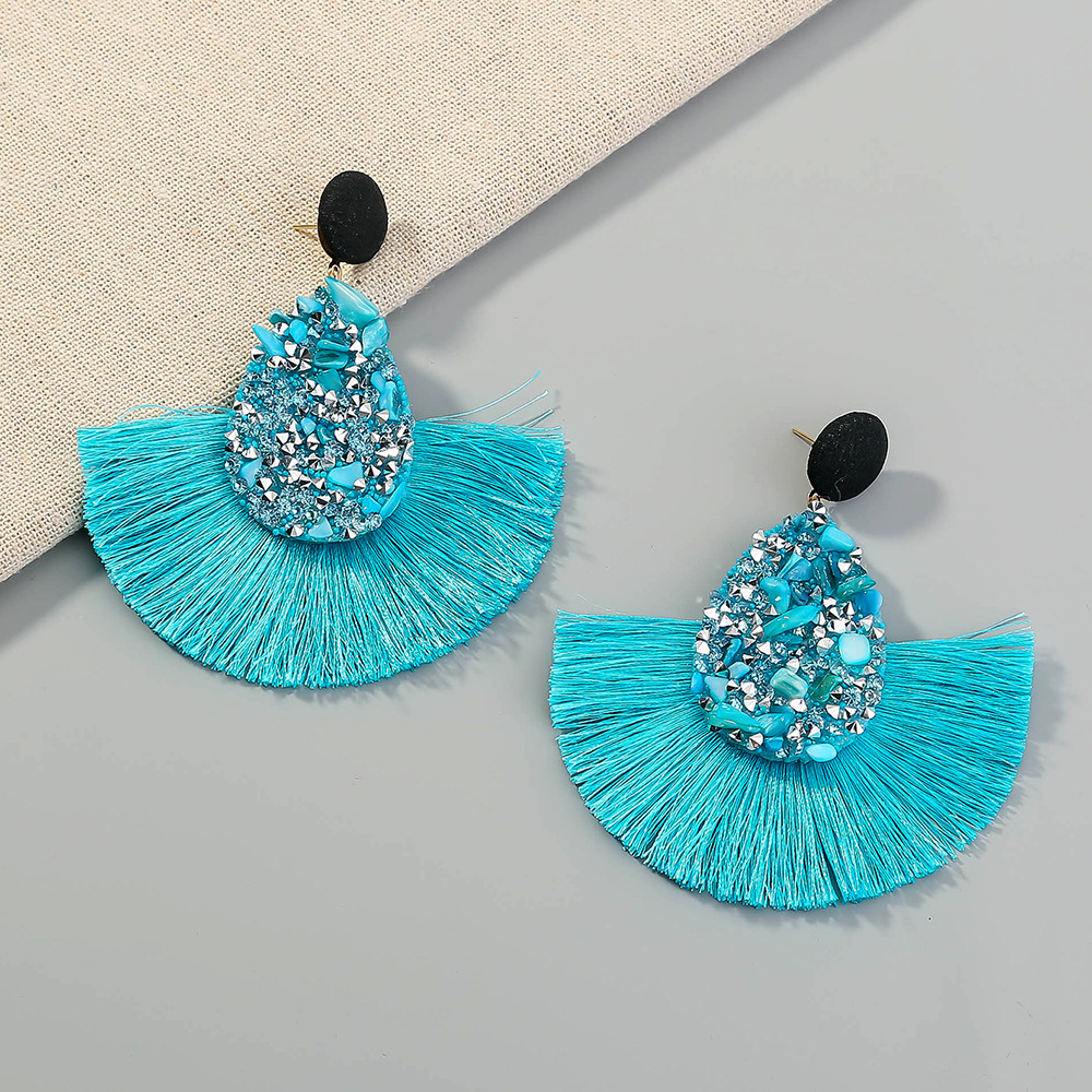 Pendientes Bohemios Con Borlas De Diamantes En Forma De Abanico display picture 1