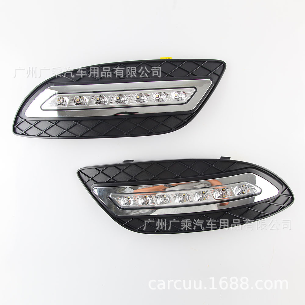 Aplicable a Mercedes-Benz Viano LED Luz de marcha diurna modificado conjunto de luz antiniebla delantera