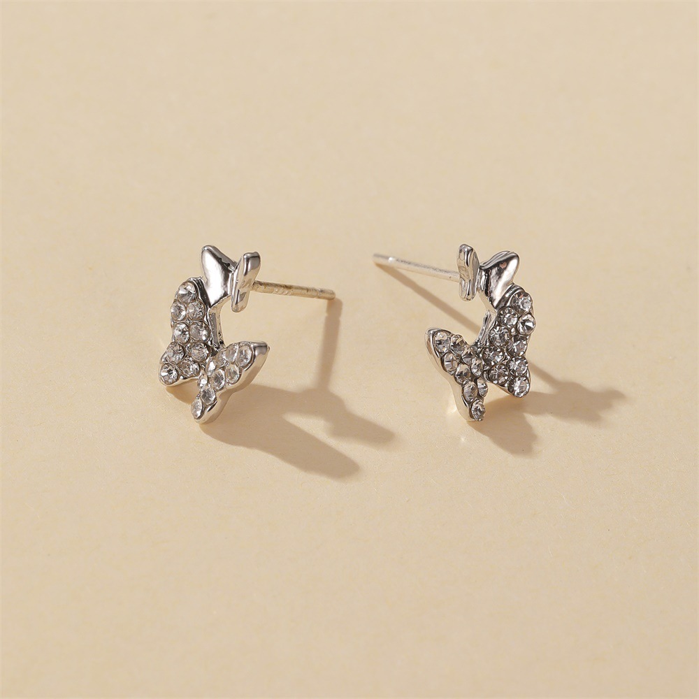 Korean Classic Earrings Temperament Two Butterfly Sweet Light Luxury Earrings Wild Simple Rhinestone Earrings Butterfly Wholesale Nihaojewelry display picture 9