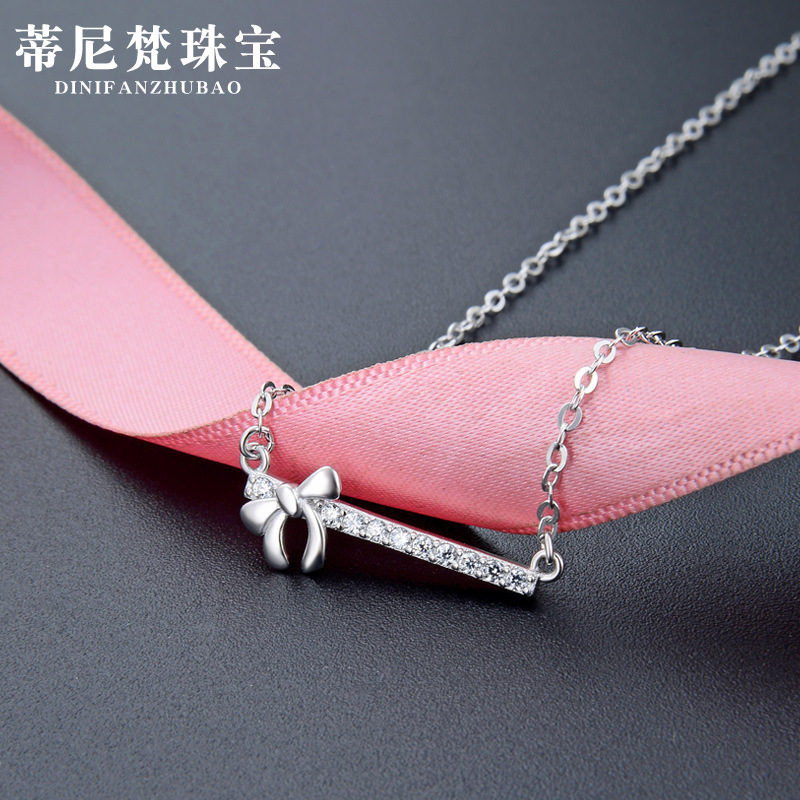 Inss925 arco de plata colgante Corea del Sur Dongdaemun elegante estilo Chanel corto collar clavícula