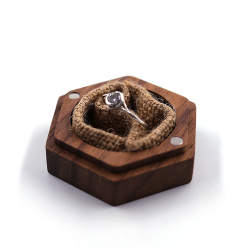 Custom printed and engraved LOGO solid wood ring box black walnut solid wood handmade jewelry box jewelry ring box