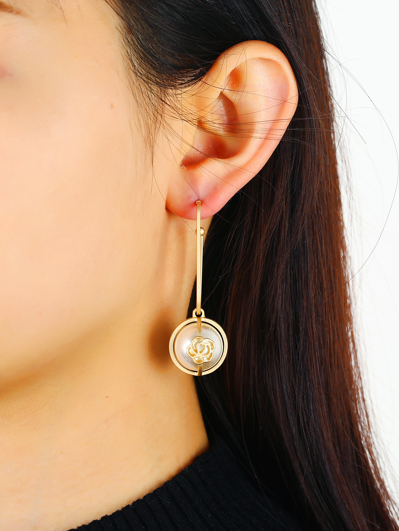 Korea New Creative Simple  Fashion Trend Long Flower Pearl Earrings Wholesale Nihaojewely display picture 8