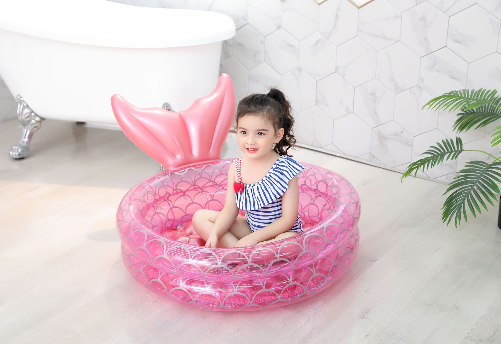 Thickened Inflatable Mermaid Swimming Seat display picture 10