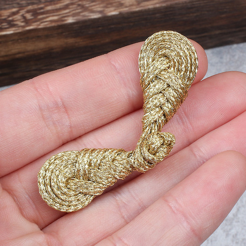 Gold and silver wire pipa buckle Chinese style retro women's skirt Hanfu cheongsam pipa buckle hand-woven gold button