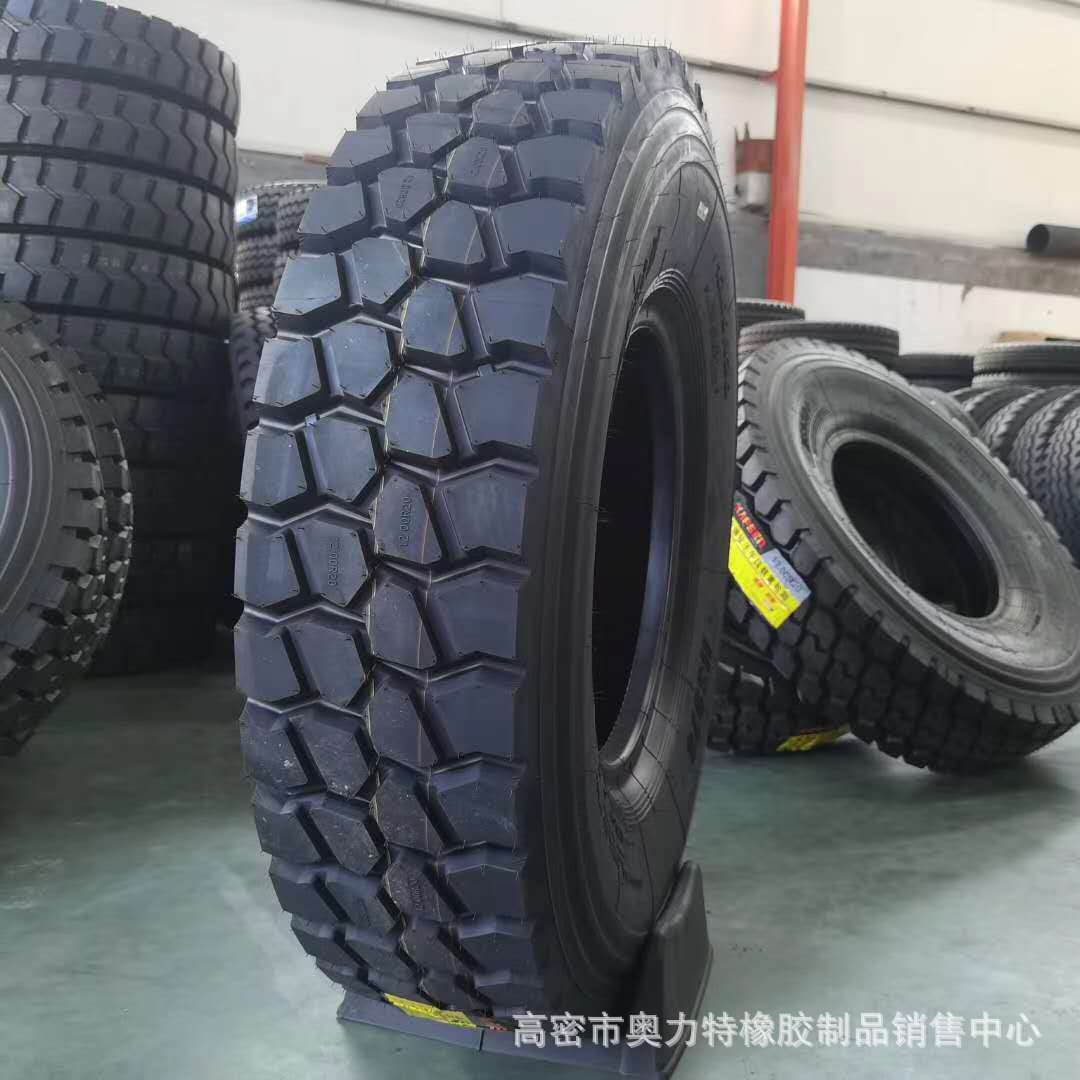 1200R20汽车轮胎钢丝足球花 自卸车后八轮轮胎厂家批发