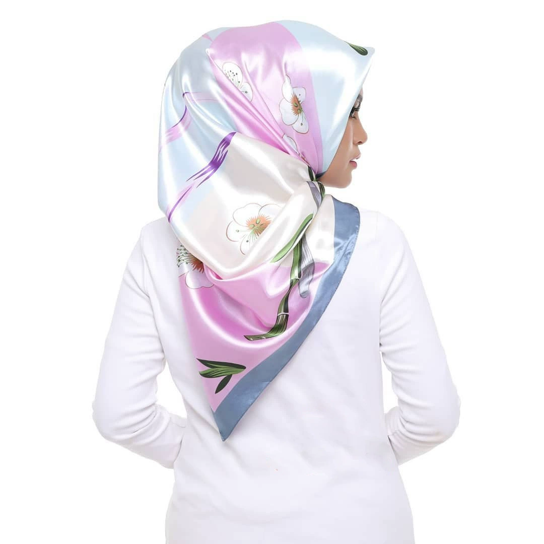 Шелковый шарф, LAZADA, 90×90 см, тонкая вязь, из Малайзии