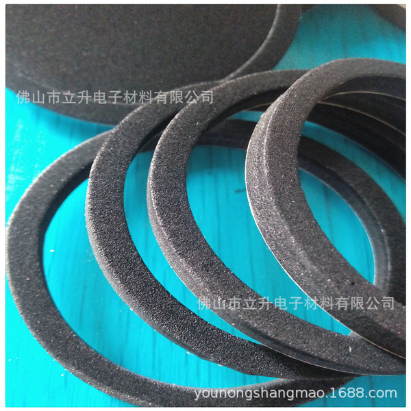 Black rubber pad