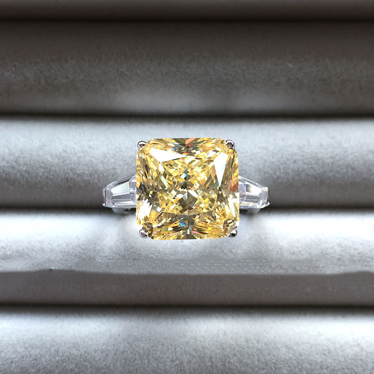 Super Flash Ascut Yellow Diamond Open Ring Luxury Simulation Zircon Square Diamond Engagement Ring display picture 3