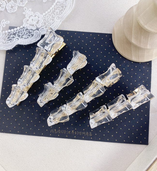 Fashion Acrylic Clip Cube Hair Clip Bangs Hairpin Women's Back Card Wholesale Nihaojewelry display picture 7