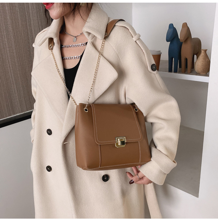 New Wave Fashion Texture Shoulder Bag display picture 15