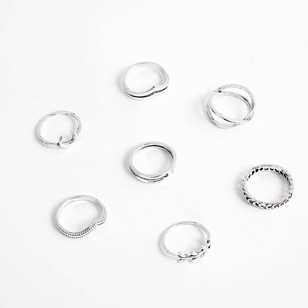 Simple Moon Leaf Geometric Alloy 7-piece Set Ring display picture 6