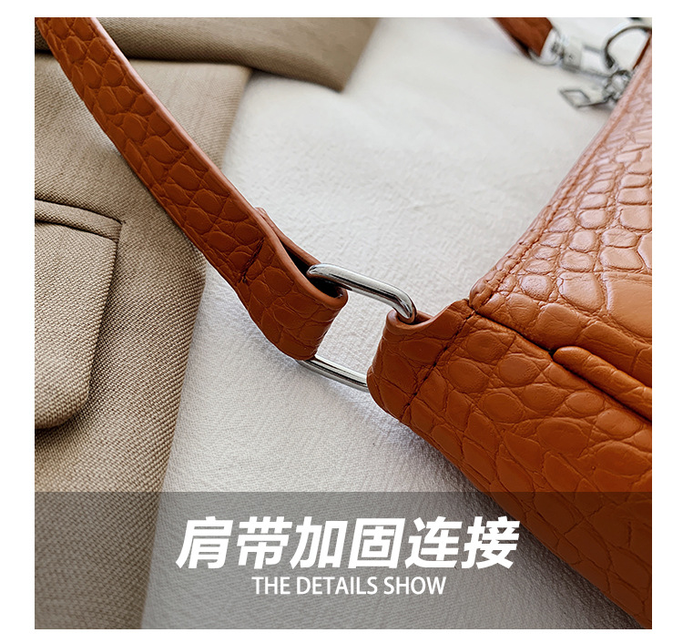 New Trendy  Wild Fashion  Simple Portable Underarm Bag display picture 6