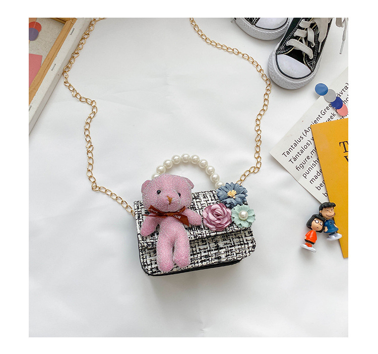 Children's Korean Cute Pearl Cartoon Bear Shoulder Bag display picture 5