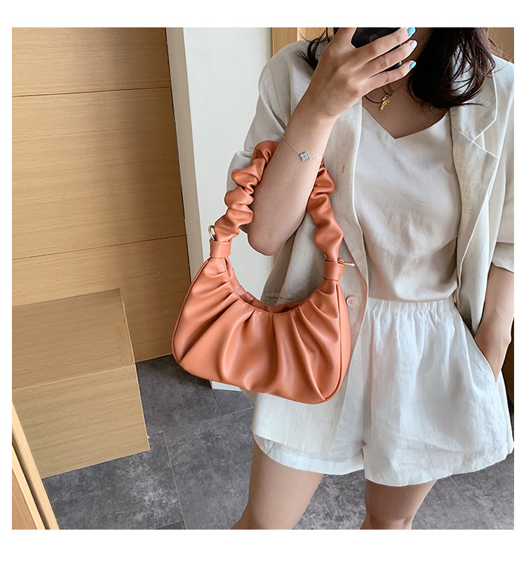 Folds Fashion Texture One-shoulder Messenger Underarm Bag Wholesale Nihaojewelry display picture 9
