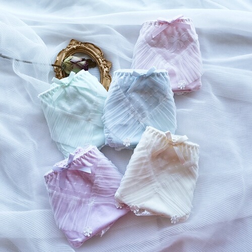 Japanese-style foreign trade wrinkled cotton mesh girls' export foreign trade daily wear breathable underwear Dalian factory wholesale