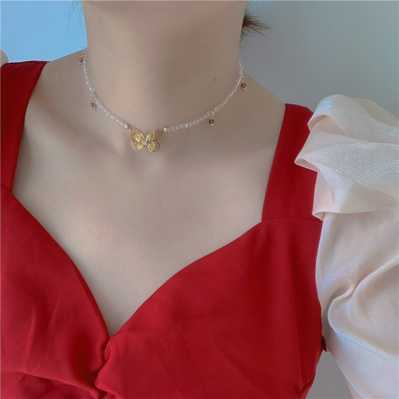Korea The New Retro Palace Style Handmade Crystal Hollow Double Butterfly Wild Temperament Clavicle Chain Necklace Wholesale Nihaojewelry display picture 5