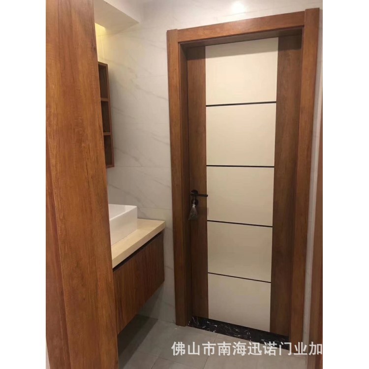 Puerta compuesta de madera maciza una puerta a la parte superior simple habitación moderna puerta del dormitorio puerta interior puerta de madera puerta plana de cristal de carbono