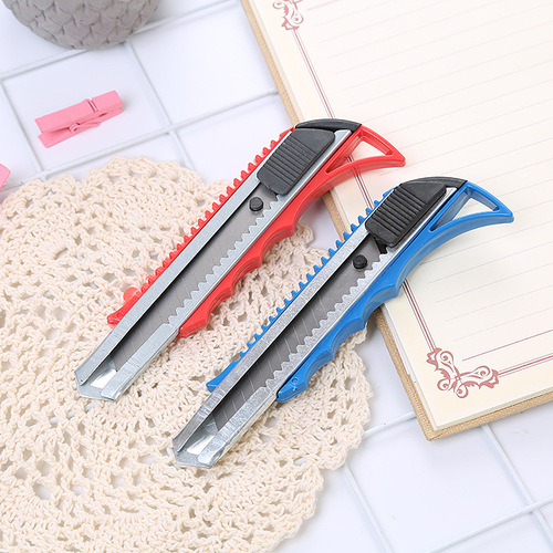 Large utility knife student children's handmade paper knife high quality stainless steel wallpaper wallpaper tool knife factory direct sale