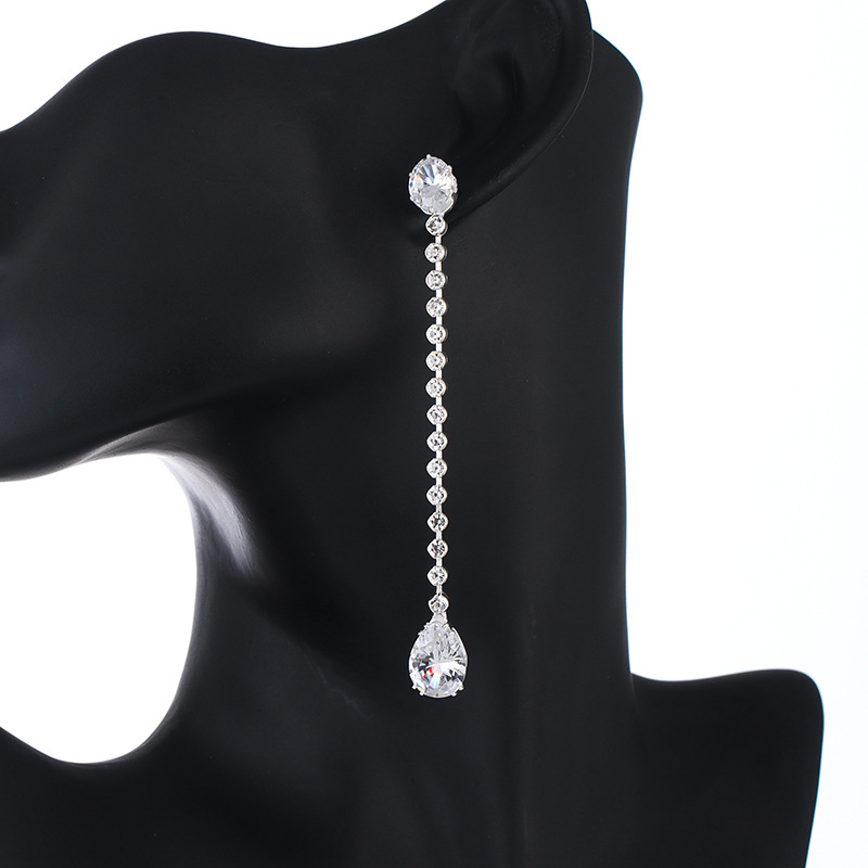 Korean And Japanese Light Luxury Micro-inlaid Zircon Water Drop Face-slimming Ear Thread, Elegant Diamond-studded_voghion.com