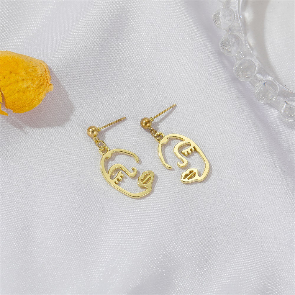 Koreanische Minimalistische Abstrakte Gesichtslinie Ohrringe Großhandel Nihaojewelry display picture 5