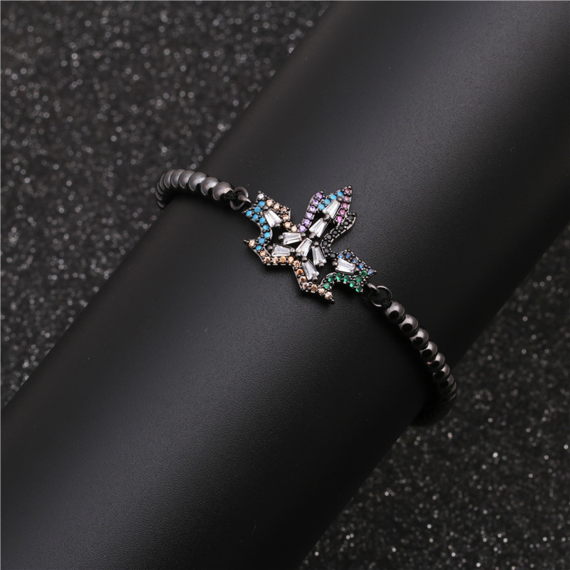 Fashion Micro Set Zircon Maple Leaf Bracelet Copper Beaded Bracelet display picture 4