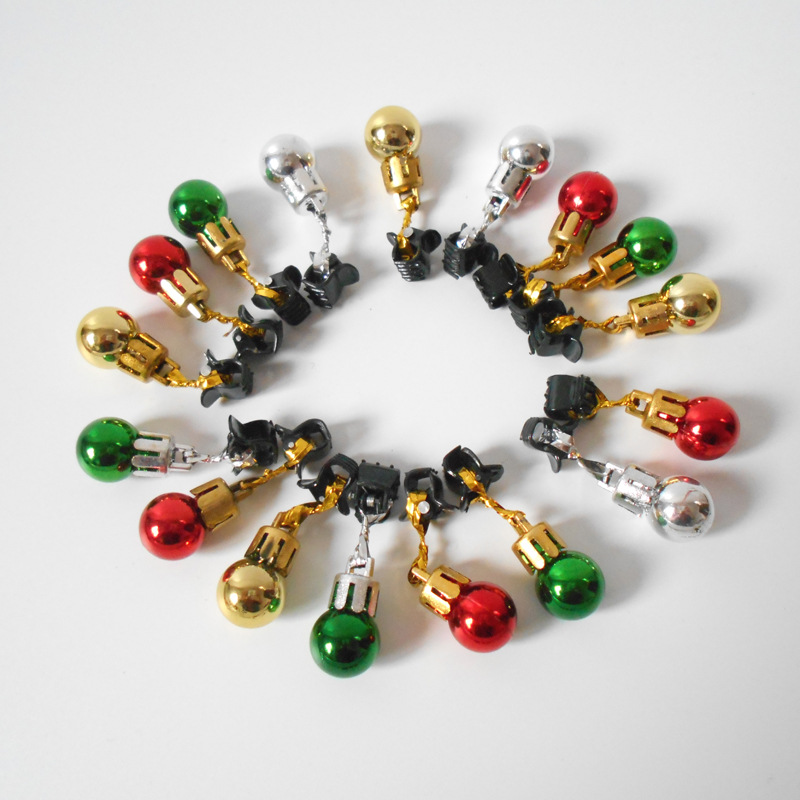 夹胡子圣诞球 (1)