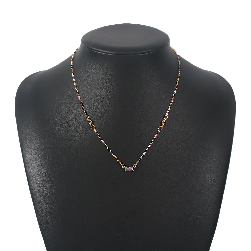 Light Luxury Simple Geometric Diamond High-end Necklace display picture 10