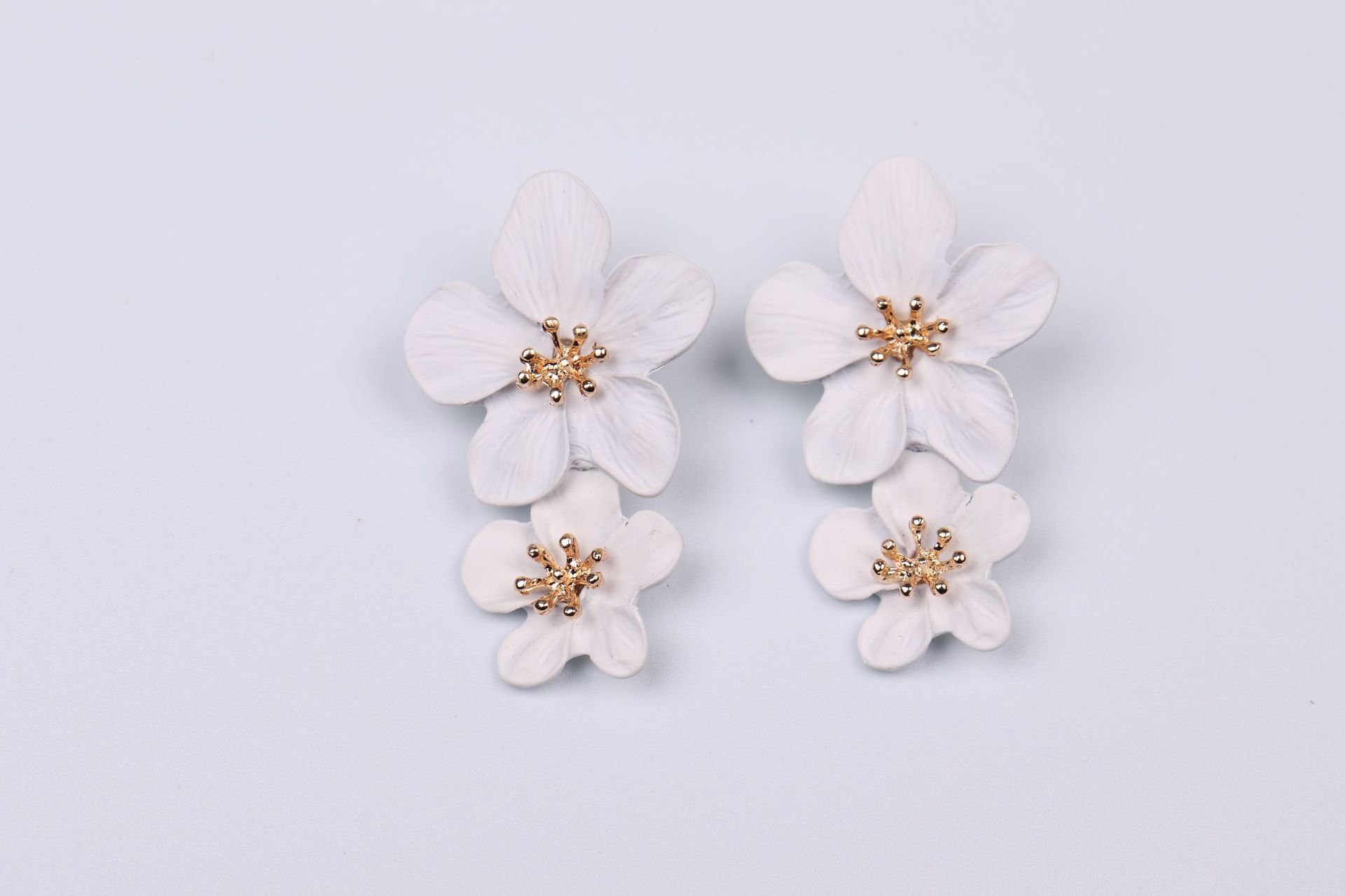 1 Pair Casual Simple Style Flower Stoving Varnish Alloy Drop Earrings display picture 12