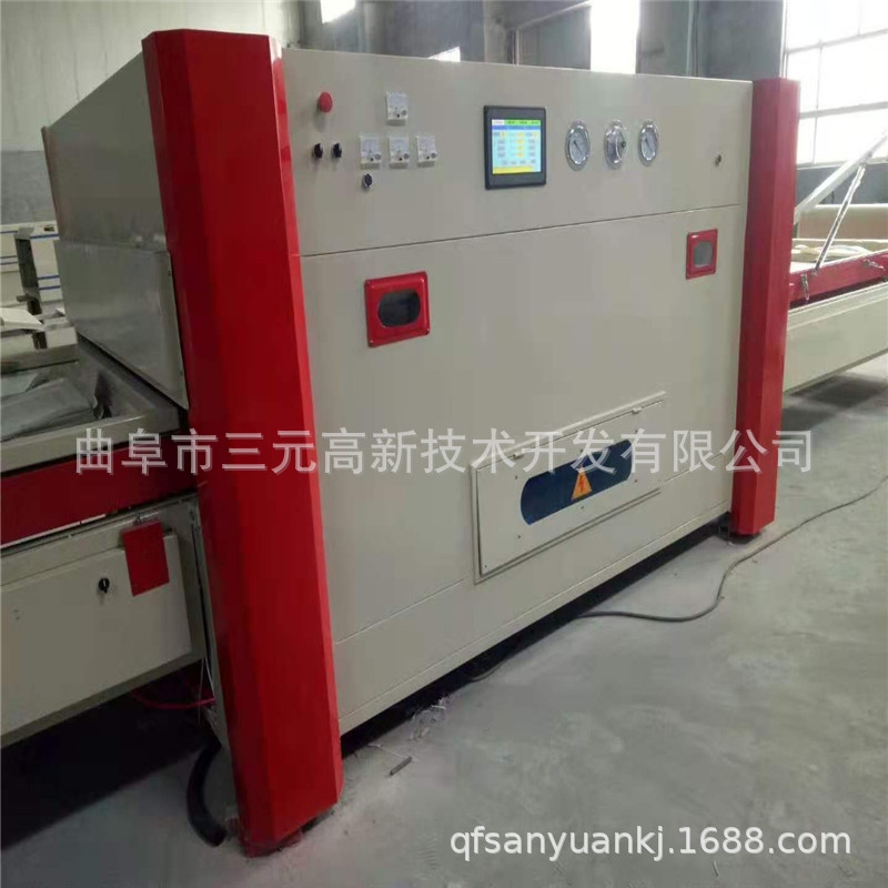 板式家具真空覆膜机 自动调温加热大负压衣柜真空覆膜机 热卖