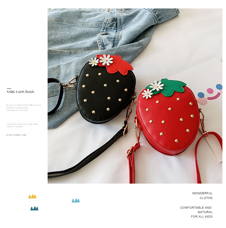 Niedliche Erdbeer-mini-umhängetasche Der Koreanischen Kinder display picture 13