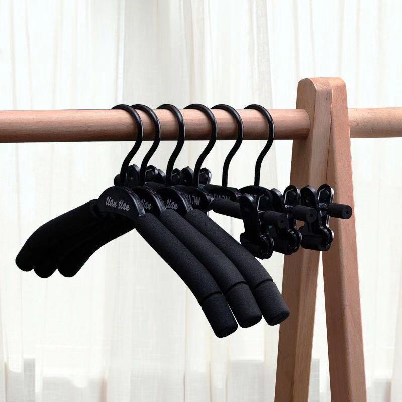 Non-slip seamless children's sponge hanger black wrinkle-resistant clothes hanger clothing store display clothes rack