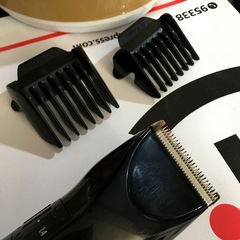 Real Man 955 Electric Hair Clipper Cordless Shaver Head Trimmer Rechargeable Electric Hair Cutter for Adults and Children Home Use