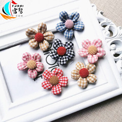 Korean-style fresh and clean ins grid flowers fabric small flower brooch hair accessories bags clothing versatile decorations wholesale