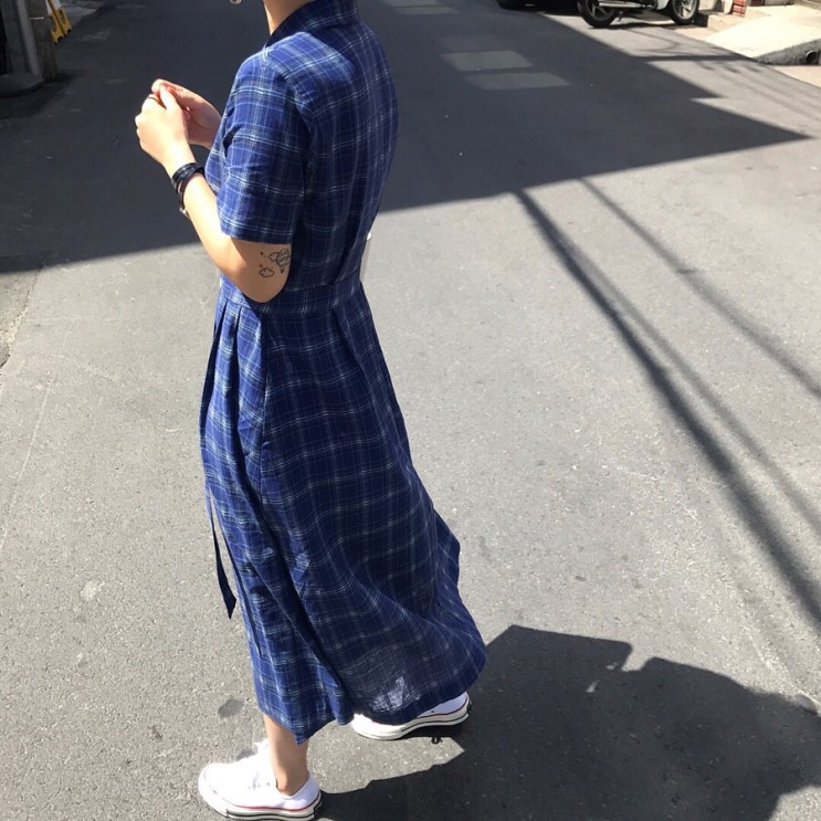 2020韩国chic 复古显白西装领收腰系带衬衫连衣裙