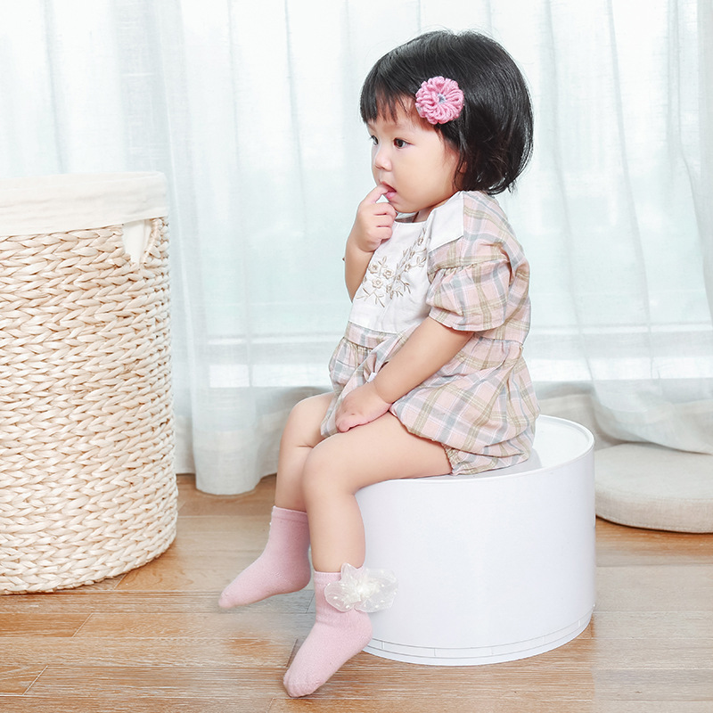 Calcetines de media pantorrilla de arco lindo de las niñas de primavera y otoño para niños de 20 años calcetines de encaje para bebés