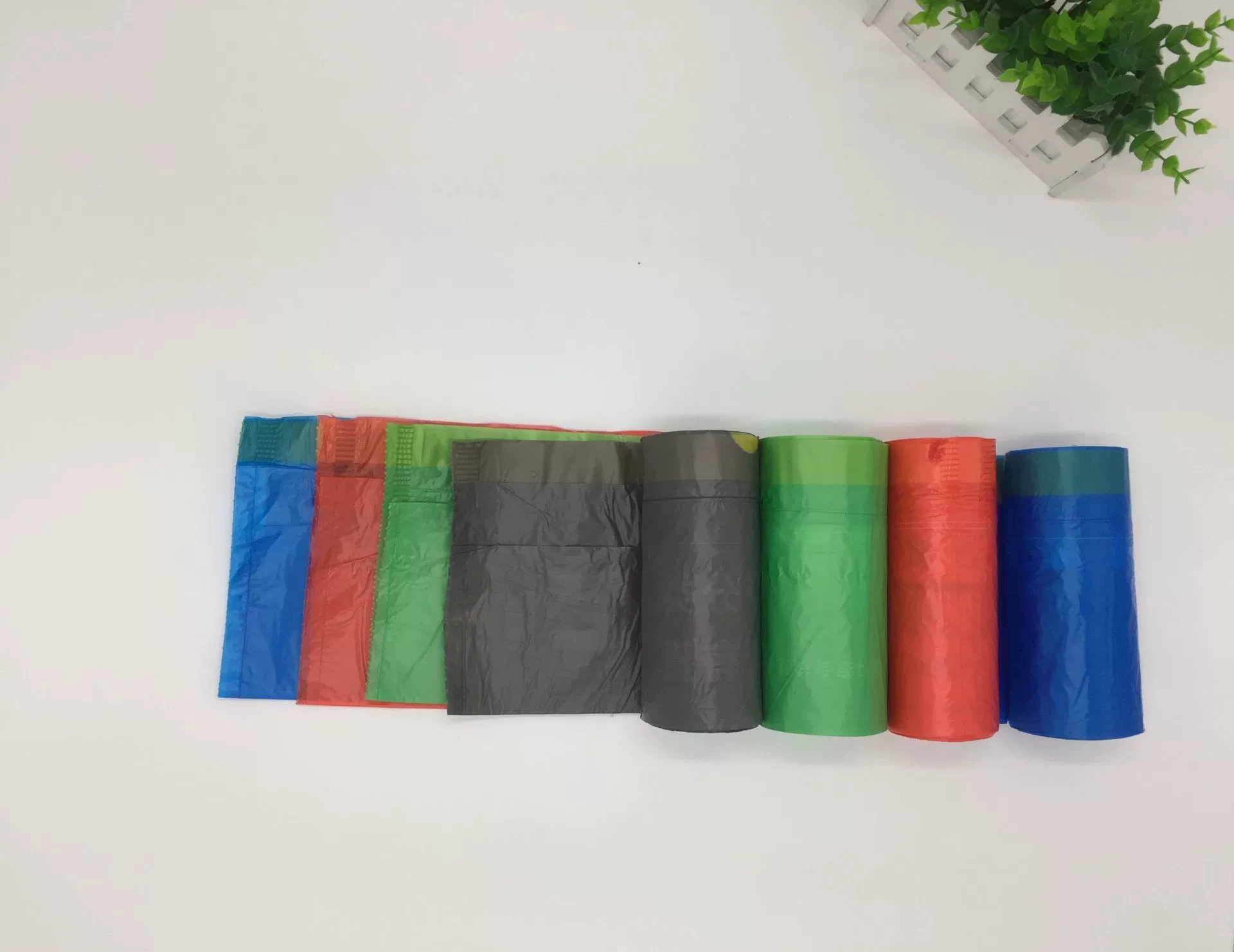 Отслеживаемый QR-код Сортировка мешок для мусора Одноразовые бытовые носить веревку Nicking Drawstring Сортировка мешок для мусора