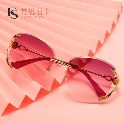 2020 new pattern Frameless Sunglasses lady fashion Sunglasses personality sunlight glasses summer sunshade glasses S350