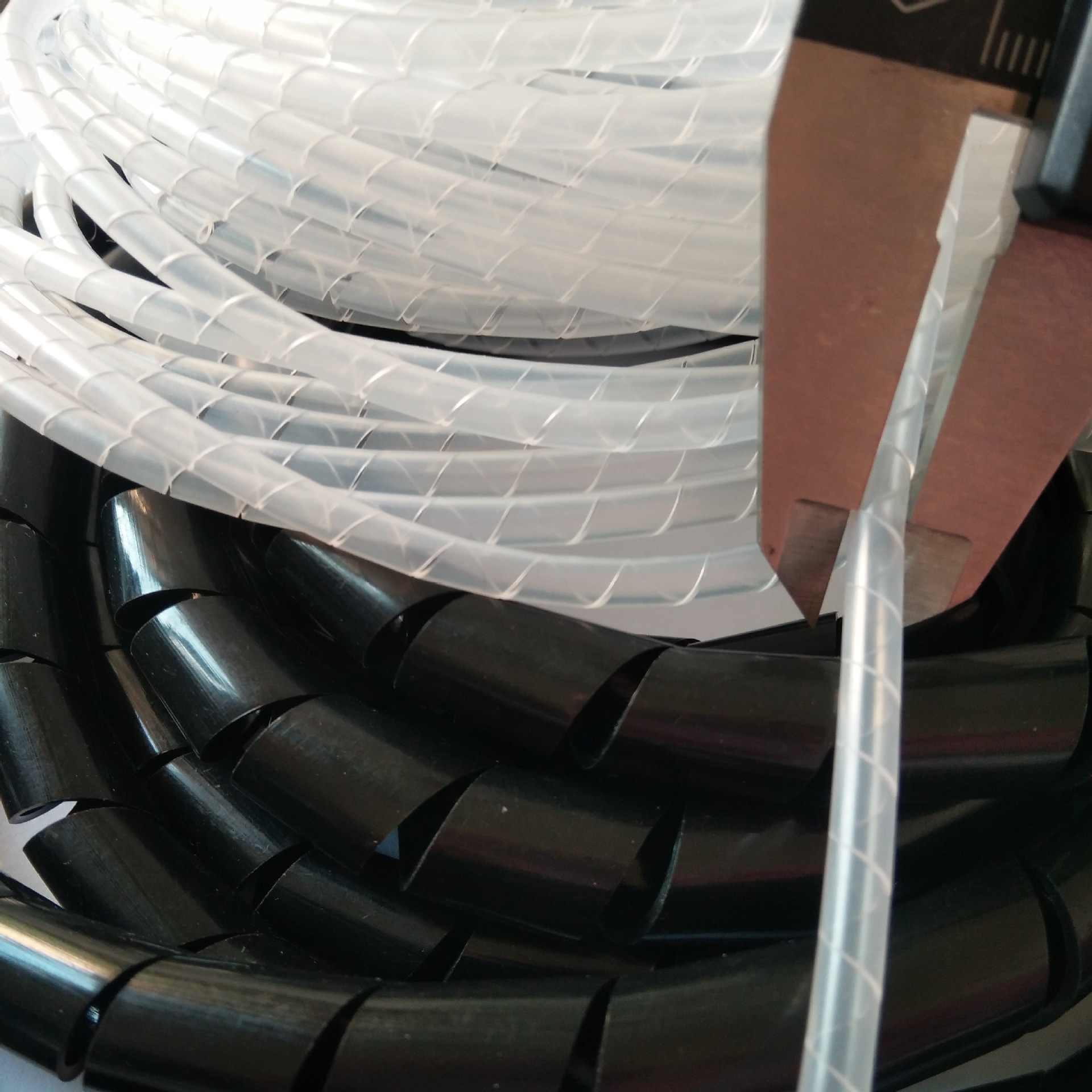 SGSPE缠绕管电脑理线器卷式结束带猪肠管PVC管螺旋套管塑胶套管