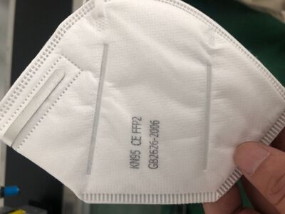 厂家直销KN95一次性口罩CE认证防尘透气99级熔喷布防护可欧美出口