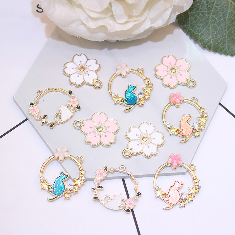 Factory direct drip olee garland series accessories DIY explosion models small flower cat earrings mobile phone keychain pendant