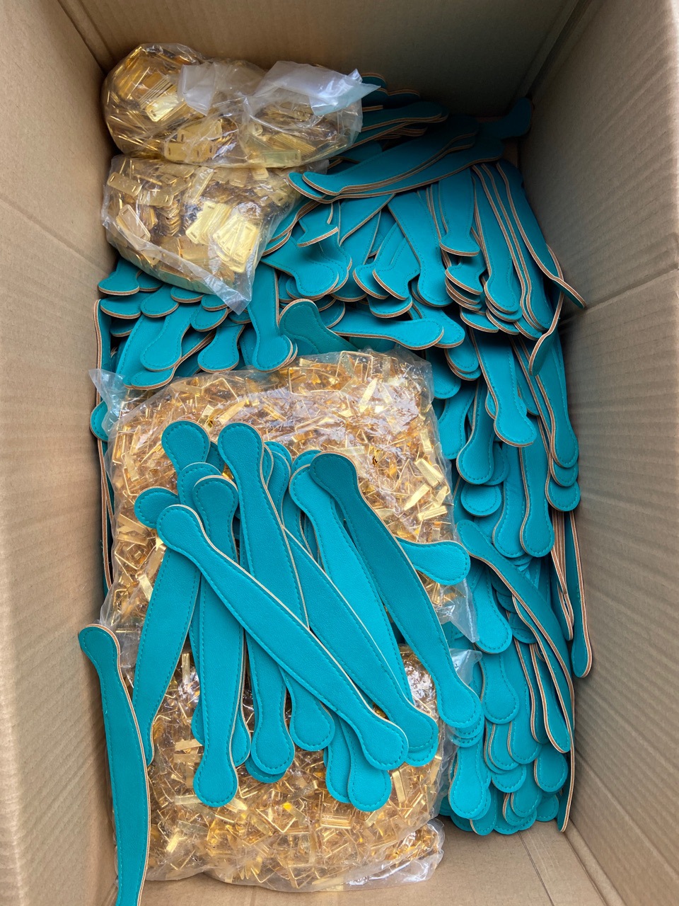 鞋蓝色化妆品礼品盒内衣礼品高端定制包装盒PU手提皮手挽皮手带